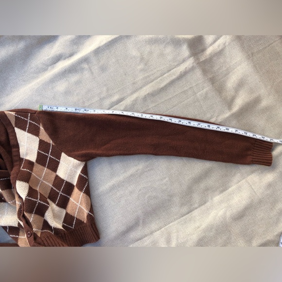 Forever 21 Cropped Cardigan Long Sleeve V-Neck Button Down Argyle Brown Size XS - Picture 9 of 12